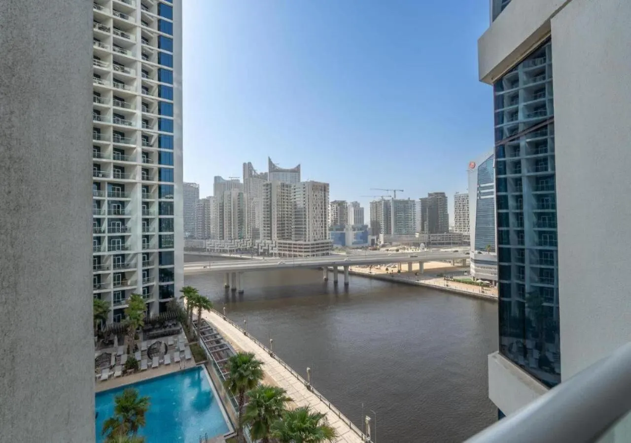 Bespoke Holiday Homes - Luxurious Studio In Damac Maison Prive Dubai