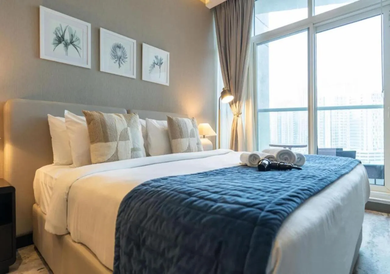 Bespoke Holiday Homes - Luxurious Studio In Damac Maison Prive Dubai 0*,  Emirati Arabi Uniti